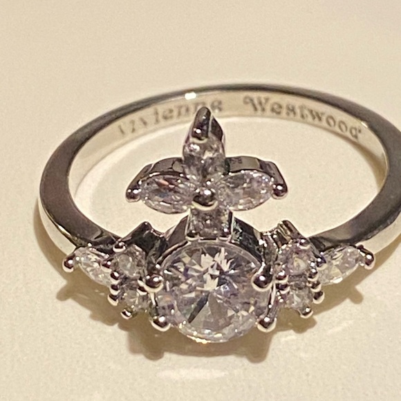 Vivienne Westwood stunning silver and cubic zirconia Colette ring size medium - Picture 1 of 11